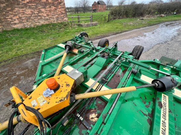NOW SOLD  Major 4.9m Eagle Wing Mower - Image 12
