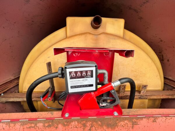 NOW SOLD  2000 Litre Slow Tow Bowser With New 12 Volt Pump - Image 3