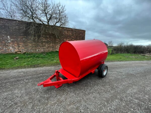 NOW SOLD  2000 Litre Slow Tow Bowser With New 12 Volt Pump - Image 2
