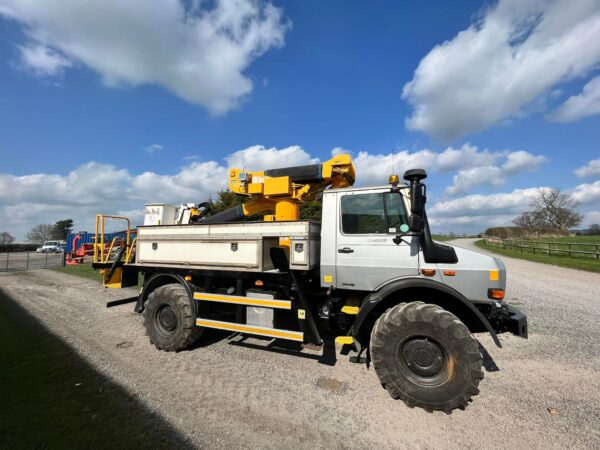 NOW SOLD Mercedes Unimog  Versalift Access Platform - Image 11