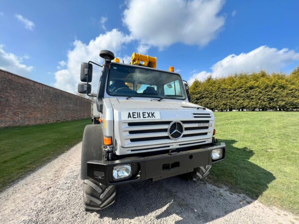 NOW SOLD Mercedes Unimog  Versalift Access Platform - Image 15