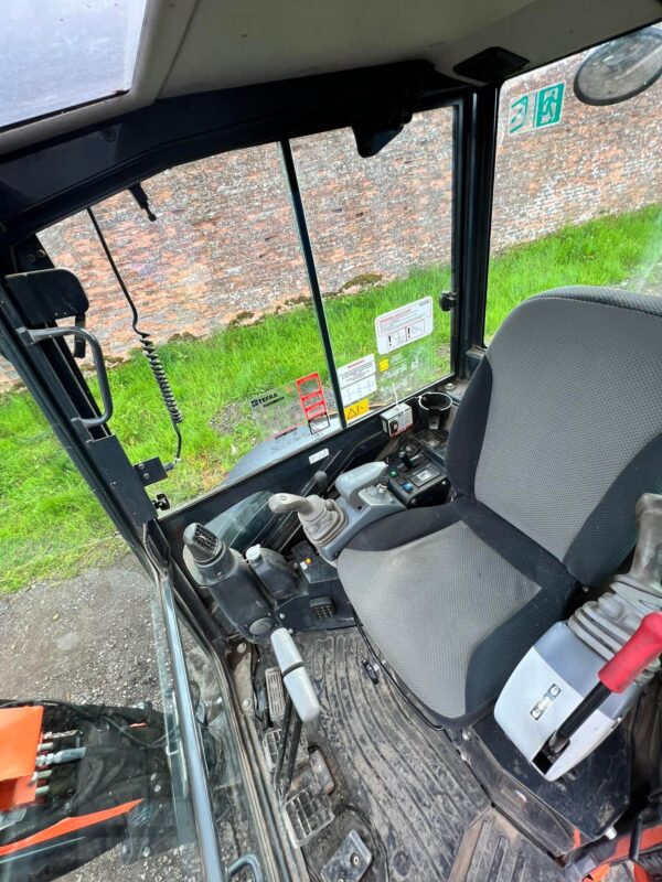 NOW SOLD 2018 Hitachi ZX26U-5A CR Mini Digger - Image 10