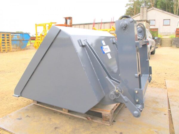 Fork Lift Hydraulic Tipping Bucket - Image 3