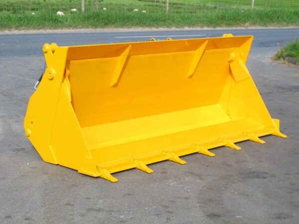 4 in 1 Bucket - Image 4