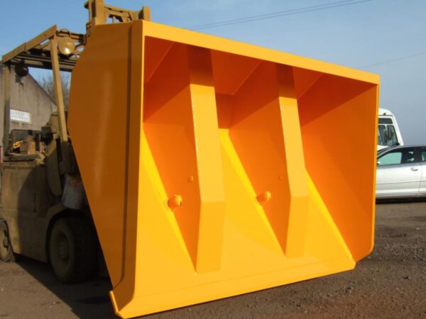 Fork Lift Drive in Grain Bucket - Image 2