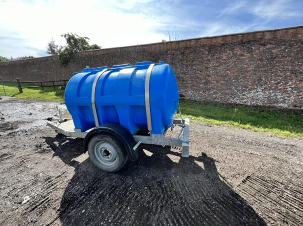 NOW SOLD 2150 Litre Water Bowser - Image 5