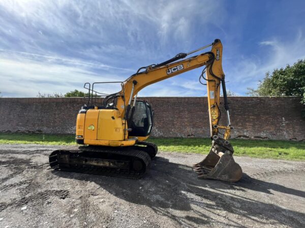 NOW SOLD - 2016 JCB JZ140 Excavator - Image 4