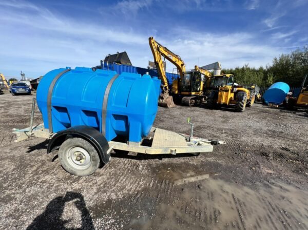 NOW SOLD 2150 Litre Water Bowser - Image 3