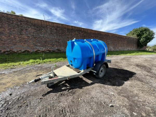 NOW SOLD 2150 Litre Water Bowser