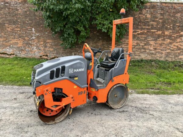 NOW SOLD 2016 Hamm HD8VV Twin Drum Vibrating Roller Low Hours - Image 2
