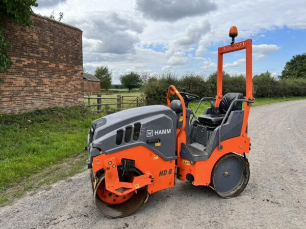 NOW SOLD 2016 Hamm HD8VV Twin Drum Vibrating Roller Low Hours - Image 2