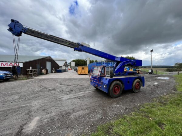 NOW SOLD  Iron Fairy Sapphire 7 Mobile Yard Crane - Image 3