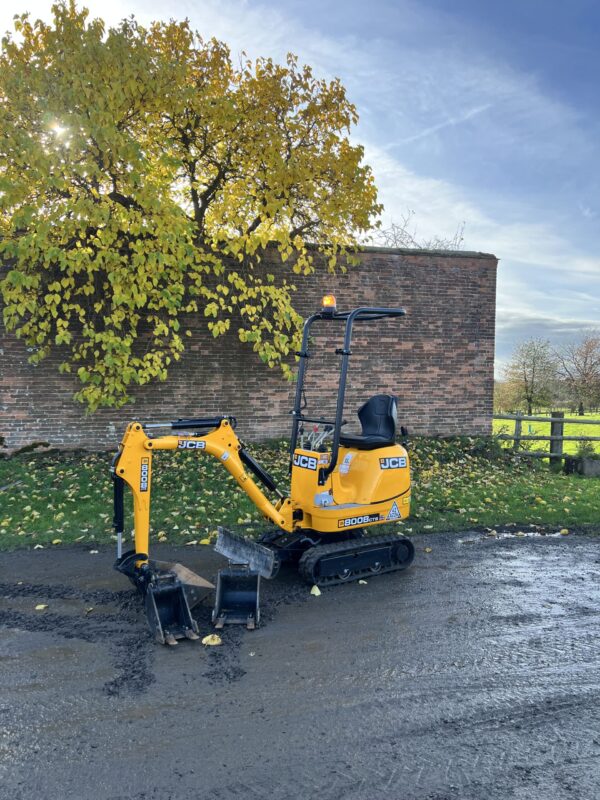 NOW SOLD JCB 8008 Micro Digger  ONLY 39 HOURS FROM NEW !!! - Image 2