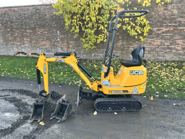NOW SOLD JCB 8008 Micro Digger  ONLY 39 HOURS FROM NEW !!! - Image 4