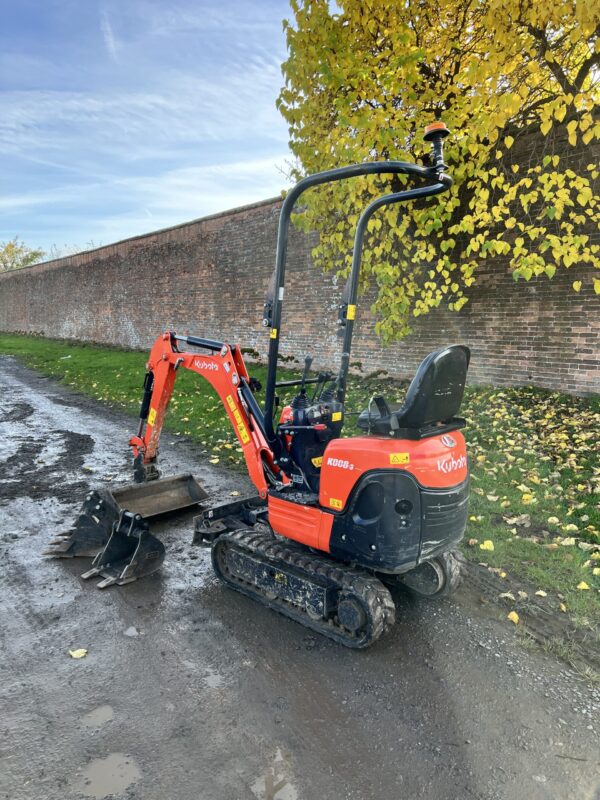 NOW SOLD 2021 Kubota 8008-3 Micro Digger - Image 7