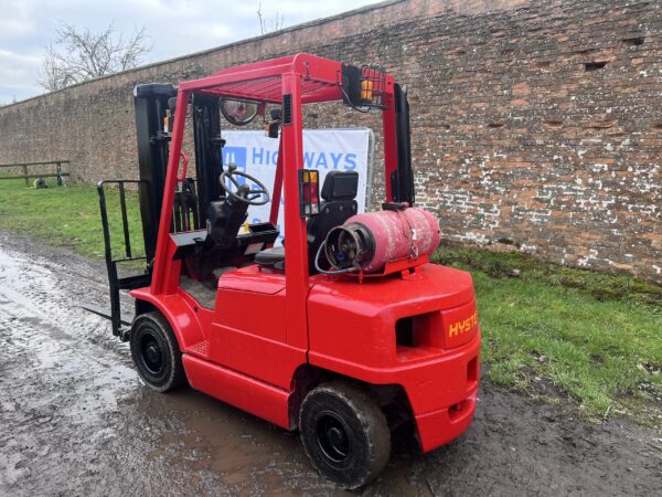 NOW SOLD 2003 Hyster Container Spec Gas  2.5 Ton Forklift - Image 4
