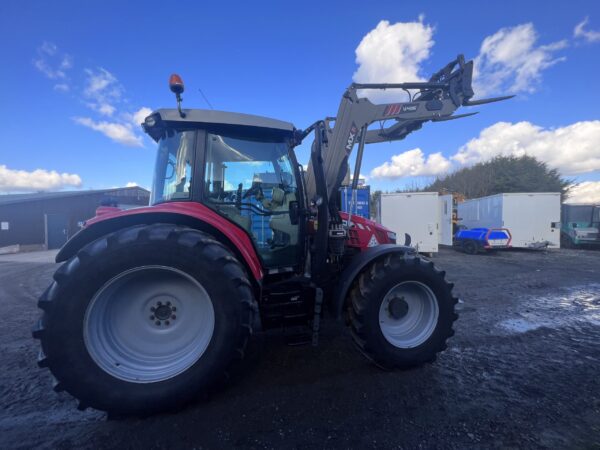 NOW SOLD  Massey 5613 C/W Loader & Hydraulic Pallet Tines No VAT ! - Image 12