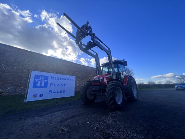 NOW SOLD  Massey 5613 C/W Loader & Hydraulic Pallet Tines No VAT ! - Image 9