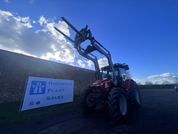 NOW SOLD  Massey 5613 C/W Loader & Hydraulic Pallet Tines No VAT ! - Image 7