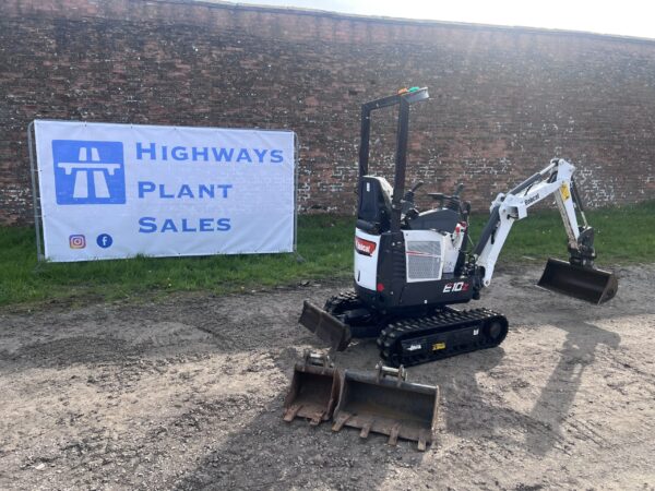 NOW SOLD 2022 Bobcat E10 Micro Digger - Image 4