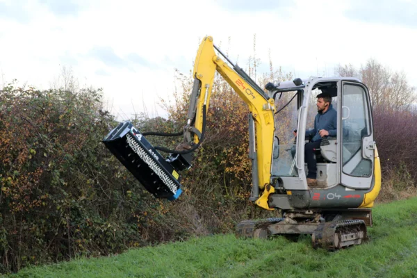 JB Equipment - C4 Excavator Flail Head - A100 - 100cm - 2 to 5 Ton Excavator - Image 6