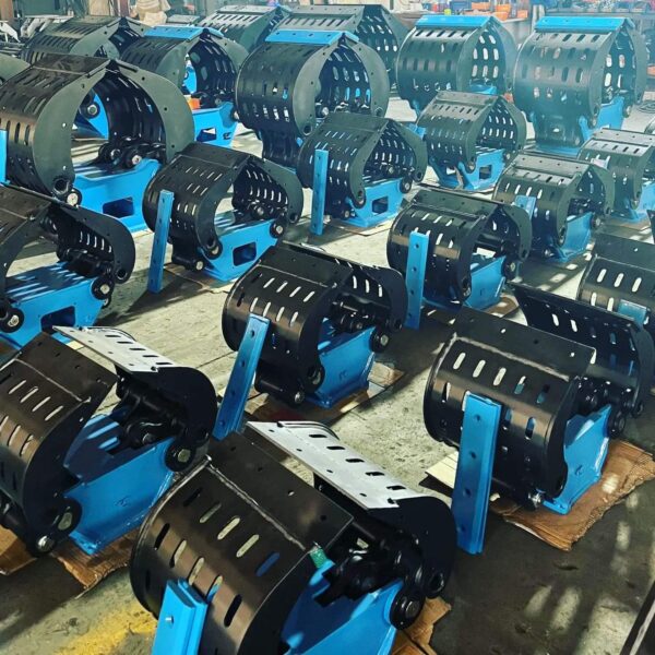 JB Equipment - Hydraulic Selector Grabs (Fixed) - Image 6