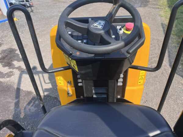 NOW SOLD - 2018 JCB VMT260-120 Double Drum Vibrating Roller - Image 2