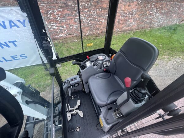 NOW SOLD - 2022 Bobcat E20Z - Just 70 Hours - Image 4