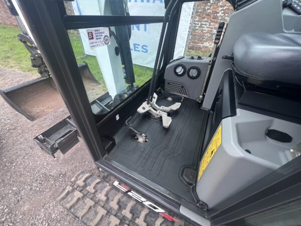 NOW SOLD - 2022 Bobcat E20Z - Just 70 Hours - Image 16