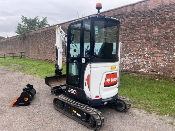 NOW SOLD - 2022 Bobcat E20Z - Just 70 Hours - Image 11
