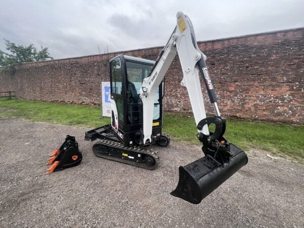 NOW SOLD - 2022 Bobcat E20Z - Just 70 Hours - Image 5