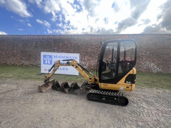 NOW SOLD - 2018 CAT 301.4  1.4 Ton Mini Digger Excavator - (Just 800 Hours !) - Image 11