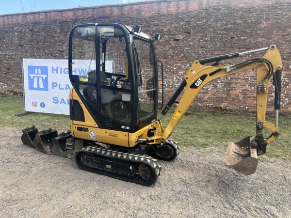 NOW SOLD - 2018 CAT 301.4  1.4 Ton Mini Digger Excavator - (Just 800 Hours !) - Image 5