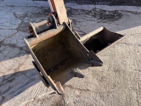 NOW SOLD - 2021 Hitatchi ZX26U-6 -  Just 800 Hours - Image 8