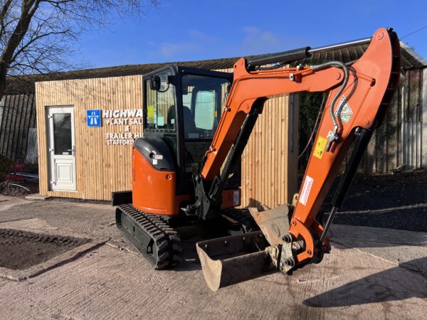 NOW SOLD - 2021 Hitatchi ZX26U-6 -  Just 800 Hours - Image 5