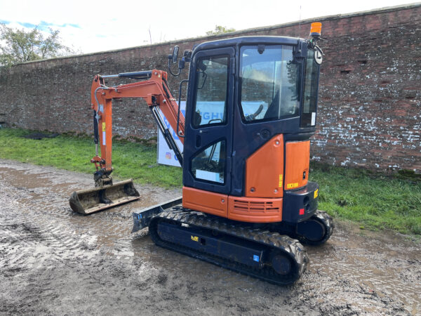 NOW SOLD - 2021 Hitatchu ZX26U-6 (Just 800 Hours) - Image 8