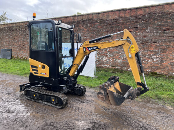 NOW SOLD - 2022 Sany SY18C 1.8 Ton Mini Digger Excavator (Just 90 Hours !) - Image 2