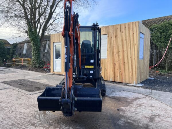 NOW SOLD - 2021 Doosan DX27  2.7 Ton Mini Digger Excavator   Just 700 Hours ! - Image 6