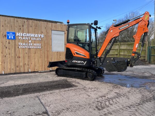 NOW SOLD - 2021 Doosan DX27  2.7 Ton Mini Digger Excavator   Just 700 Hours ! - Image 4