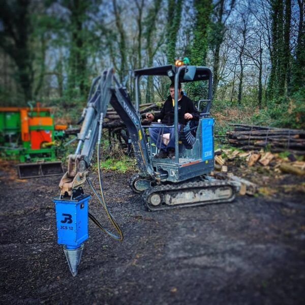 JB Equipment - Hydraulic Excavator Cone Log Splitters - Image 6