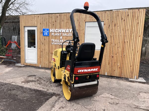 NOW SOLD  2009 Dynapac CC800 80cm 800mm Ride On Vibrating Twin Drum Roller Just 250 Hours - Image 4