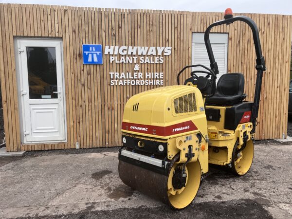 NOW SOLD  2009 Dynapac CC800 80cm 800mm Ride On Vibrating Twin Drum Roller Just 250 Hours - Image 2