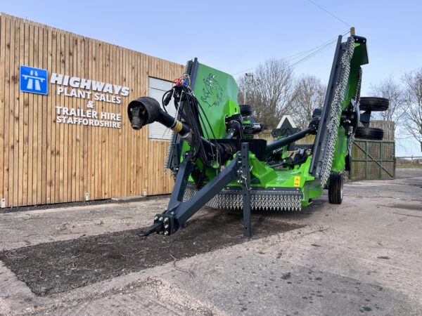 2024 Brand New Razorback RT500 Rotary Batwing Mower