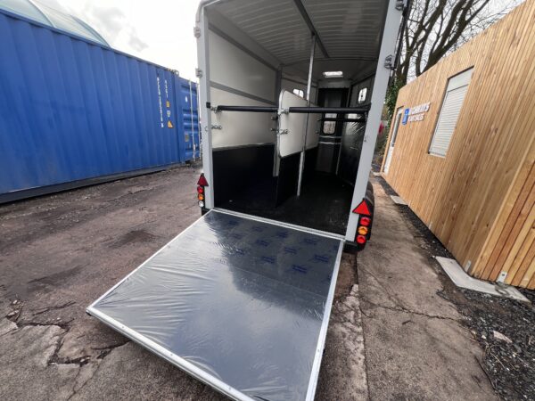 NOW SOLD  Brand New Ifor Williams HB511 Horse Box Trailer - Image 13