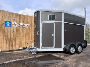 NOW SOLD  Brand New Ifor Williams HB511 Horse Box Trailer