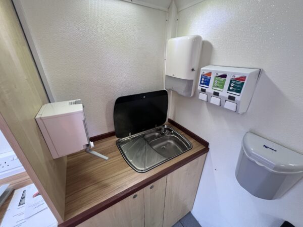 NOW SOLD - Fully Towable Welfare Unit Canteen / Toilet / Drying Room - Image 18