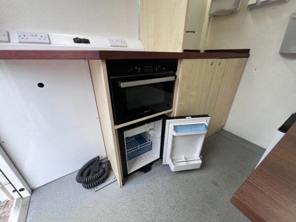 NOW SOLD - Fully Towable Welfare Unit Canteen / Toilet / Drying Room - Image 21