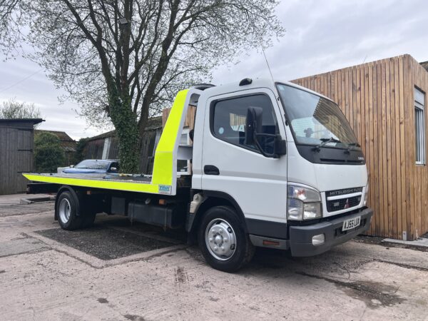 NOW SOLD 7.5 Ton Mitsubishi Canter Tilt And Slide Recovery Truck With Spec Lift - Image 6