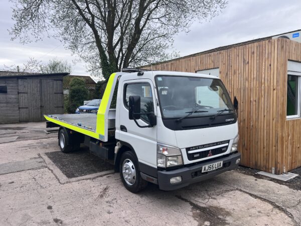 NOW SOLD 7.5 Ton Mitsubishi Canter Tilt And Slide Recovery Truck With Spec Lift - Image 5