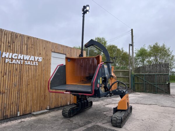 NOW SOLD - 2016 FORST XR8 Traxion Tracked Chipper Shredder  *** DEPOSIT TAKEN *** - Image 16